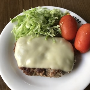 チーズハンバーグ